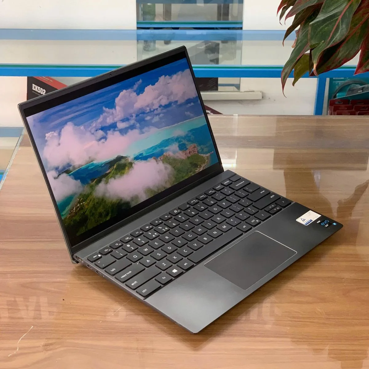 Laptop Dell Vostro 13 5310 Cũ LikeNew Core i5 11320H RAM 16GB SSD